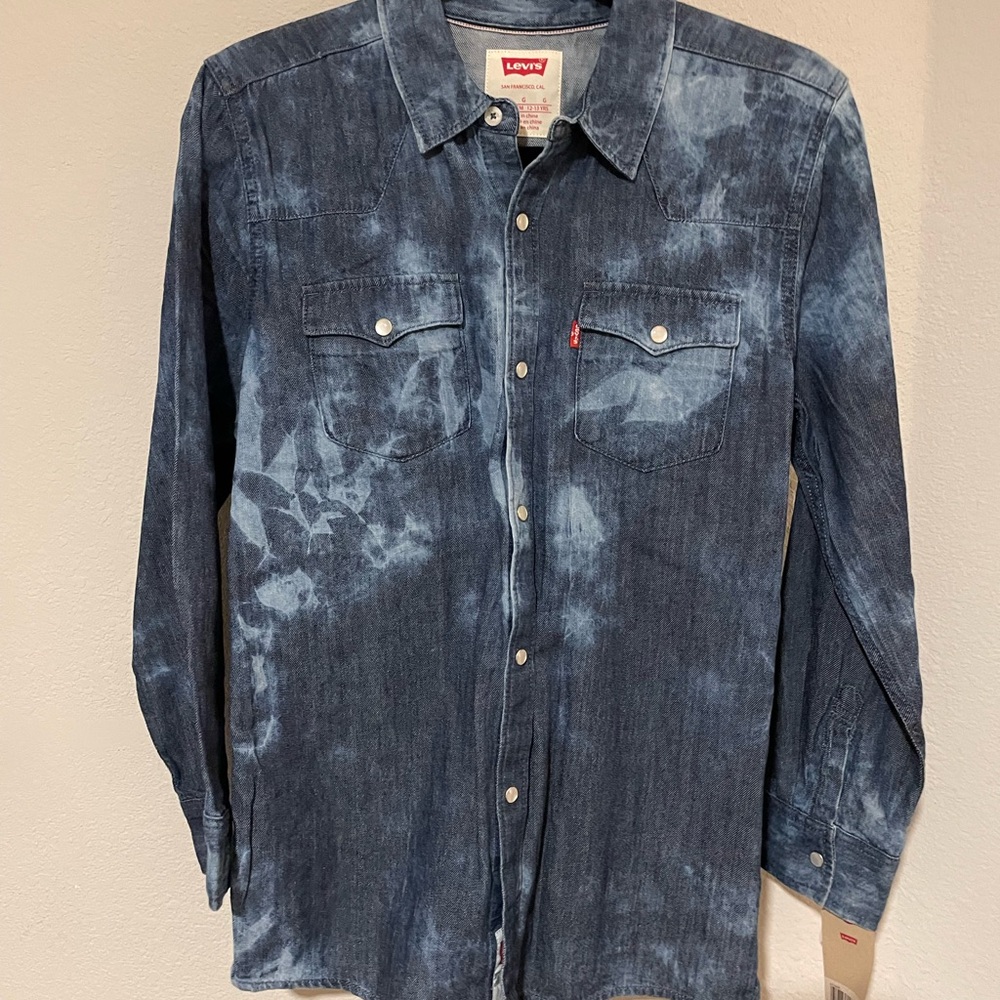Levi's Classic Blue Button-Up Shirt